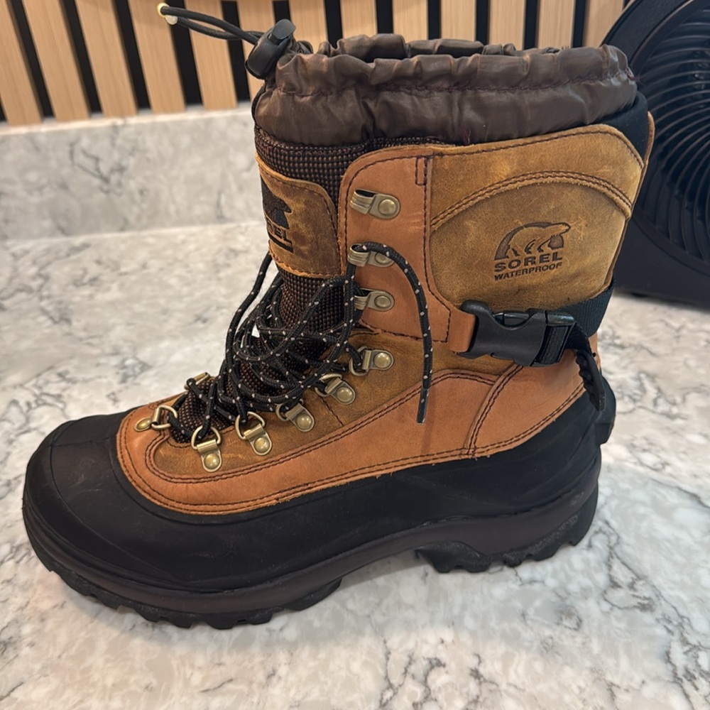 Sorel Men’s Conquest Winter Waterproof Snow Boot - Picture 3 of 7
